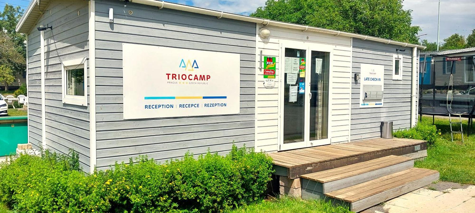 Triocamp Praha Hotel Buitenkant foto